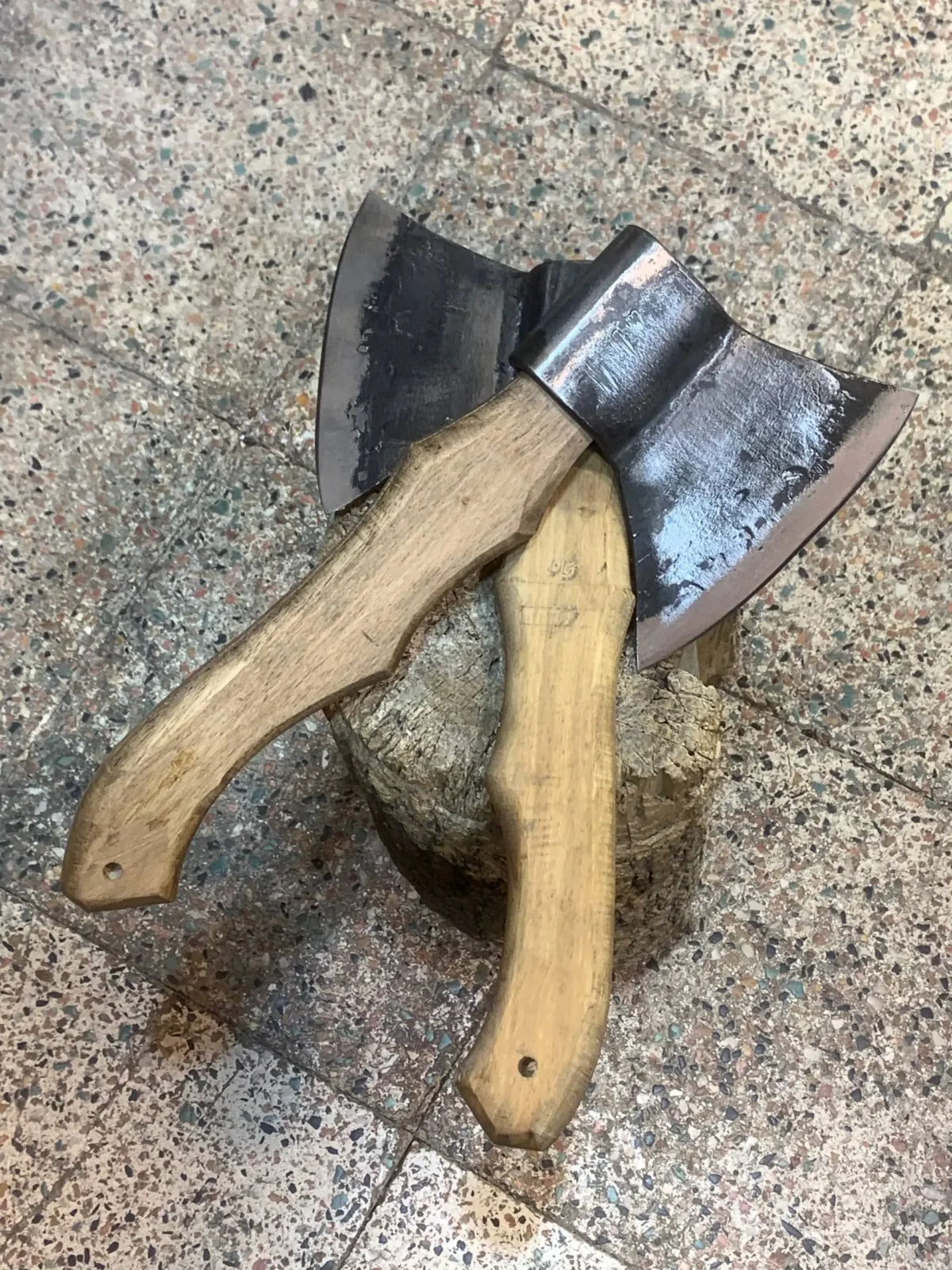 تبر طبیعت گردی زنجان مهدی عشقی مدل b103