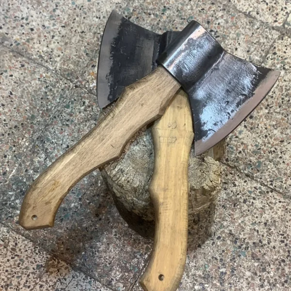 تبر طبیعت گردی زنجان مهدی عشقی مدل b103